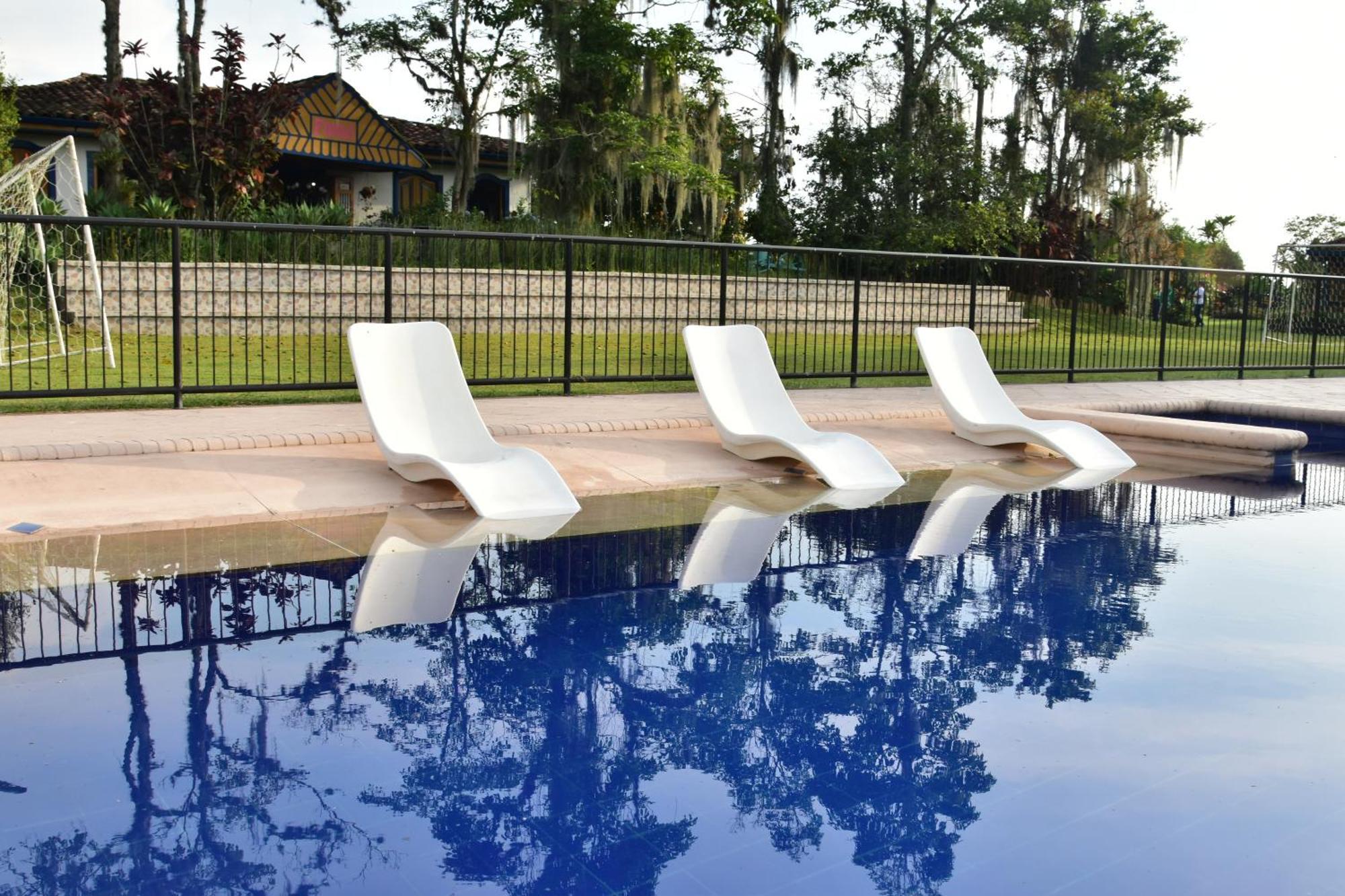 Finca Hotel Los Girasoles Montenegro Zewnętrze zdjęcie
